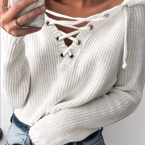 Cozy White Sweater 🖤